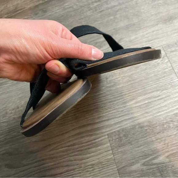 SANUK Yoga Gora Gora Black Slide Beach Sandals - Picture 7 of 10